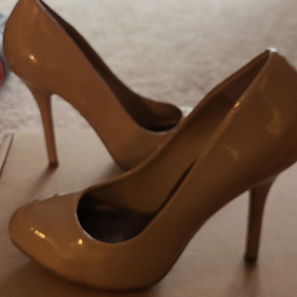 Womens shoes